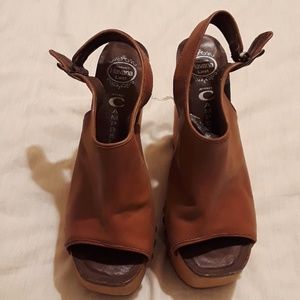 Beautiful Jeffery Campbells platform wooden heels